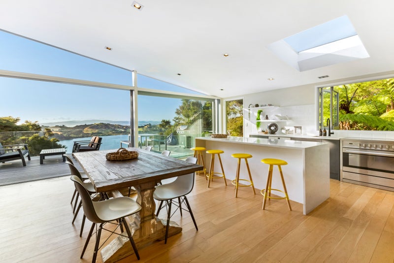 36 Bella Vista Road, Omiha, Waiheke Island - Carousel 2