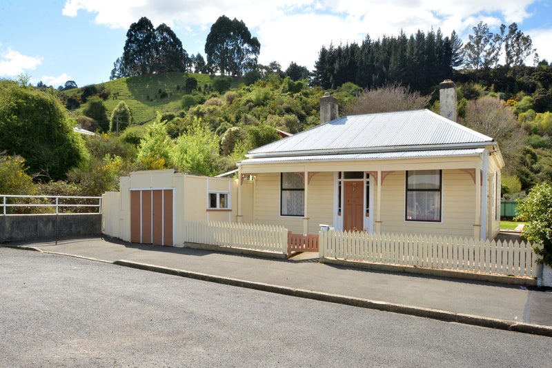 44 Carr Street, North East Valley, Dunedin - Carousel 1