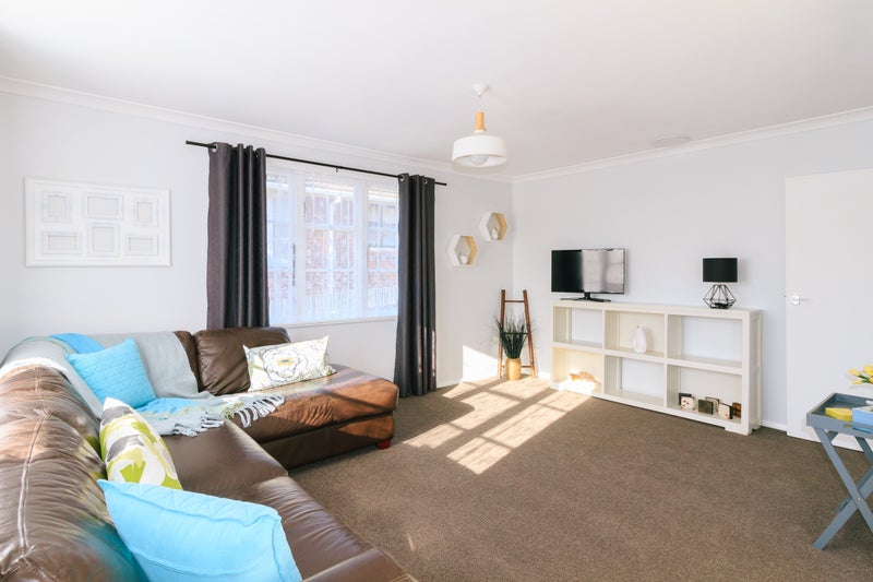 185 Waddington Drive, Naenae, Lower Hutt - Carousel 2