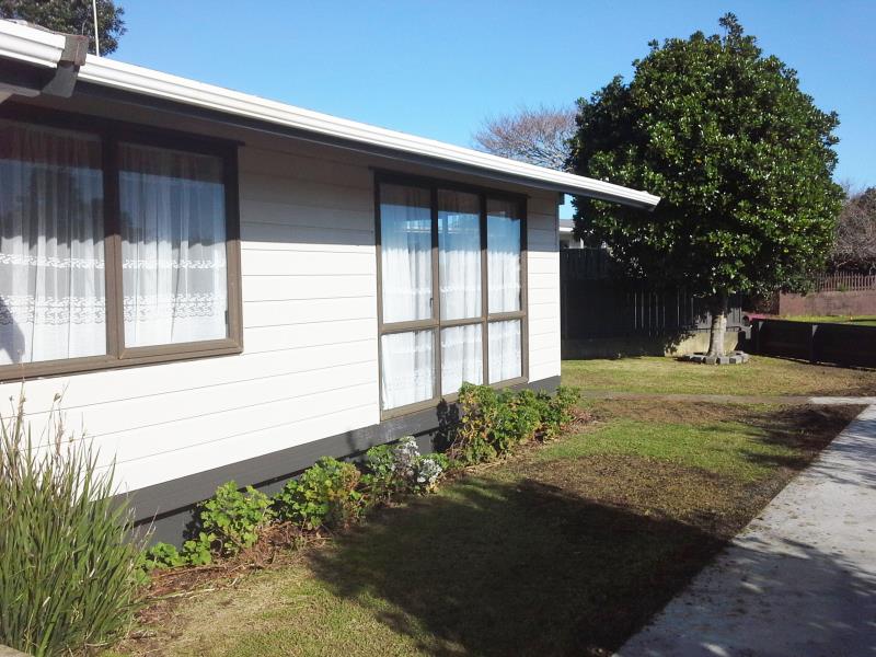 15 Protea Place, Bell Block, New Plymouth - Carousel 1