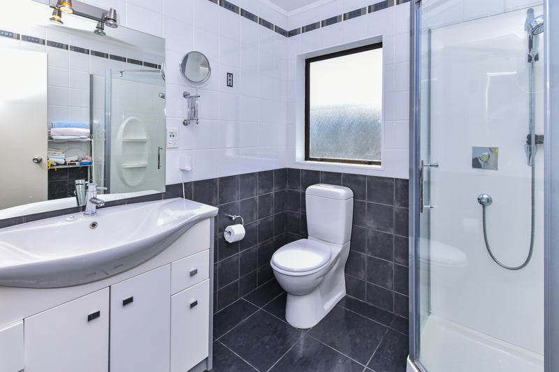 3 Gaylord Place, Conifer Grove, Takanini - Carousel 10