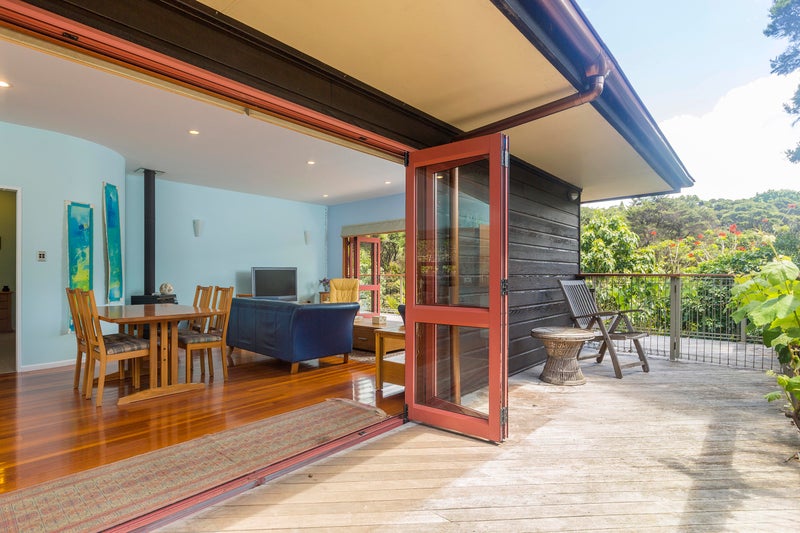 22 Albert Crescent, Ostend, Waiheke Island - Carousel 2