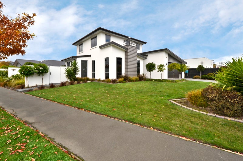 89 Mokihi Gardens, Hillmorton, Christchurch - Carousel 1