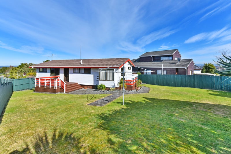 9 Paulownia Place, Totara Heights, Auckland - Carousel 2