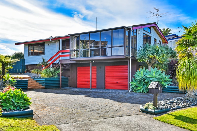 9 Paulownia Place, Totara Heights, Auckland - Carousel 1