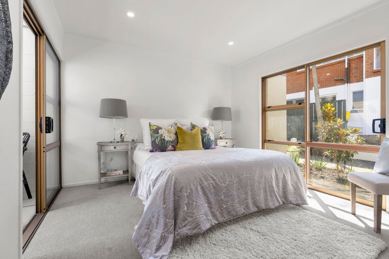 1/92 Hillcrest Avenue, Hillcrest, Auckland - Carousel 21