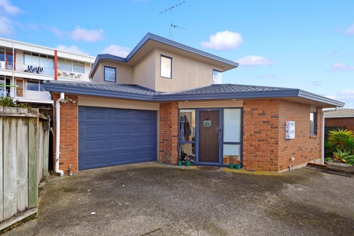 217B Onewa Road, Birkenhead, Auckland - Carousel 10