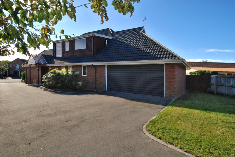 28 Lochmore Street, Bishopdale, Christchurch - Carousel 2