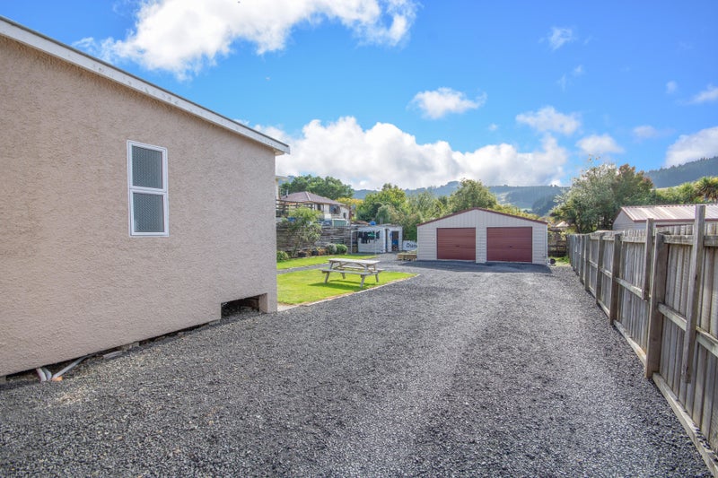 18 Hall Road, Sawyers Bay, Dunedin - Carousel 18