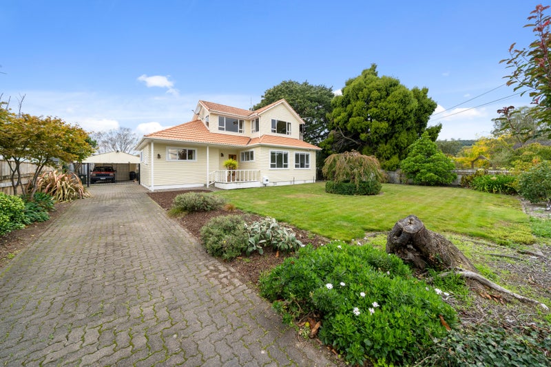 14 Golders Road, Elderslea, Upper Hutt - Carousel 1