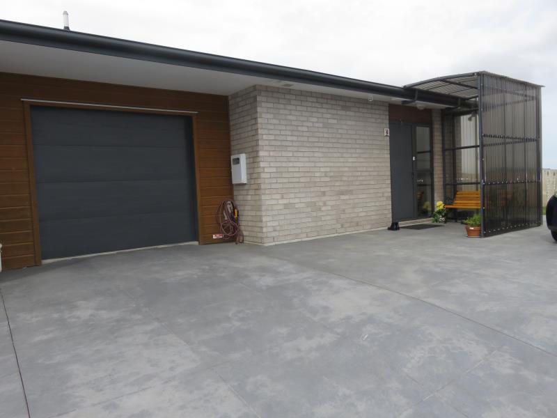 5 Tea Tree Lane, Woodridge, Wellington - Carousel 1