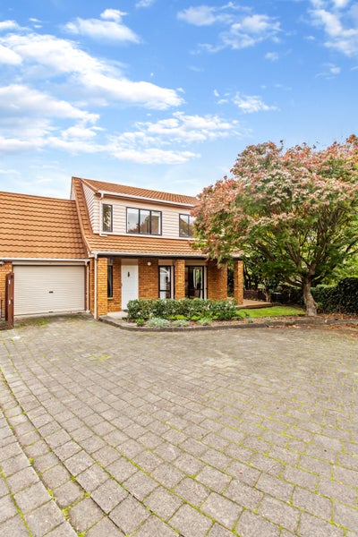 2/63 Kurnell Drive, Botany Downs, Auckland - Carousel 2