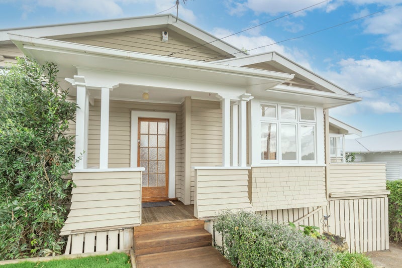 11 Parkhill Road, Morningside, Auckland - Carousel 17