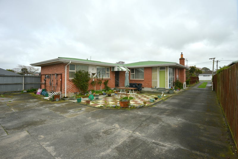 1/37 Trafford Street, Harewood, Christchurch - Carousel 1