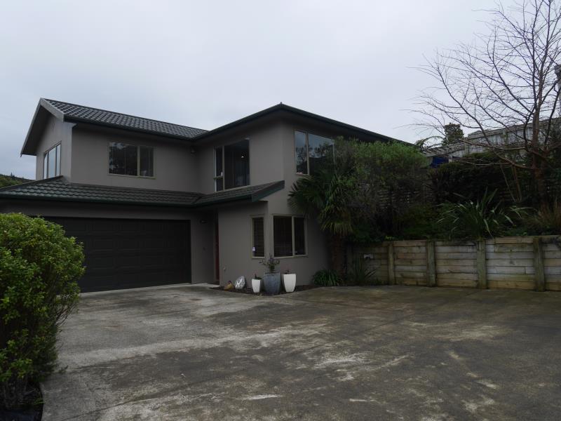 10A Ormrod Grove, Riverstone Terraces, Upper Hutt - Carousel 1