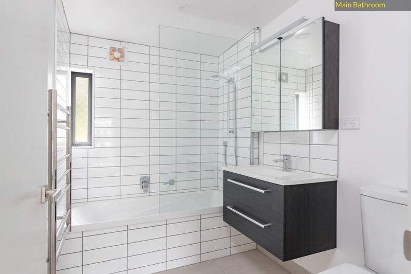 4/7 Handyside Street, Tawa, Wellington - Carousel 2