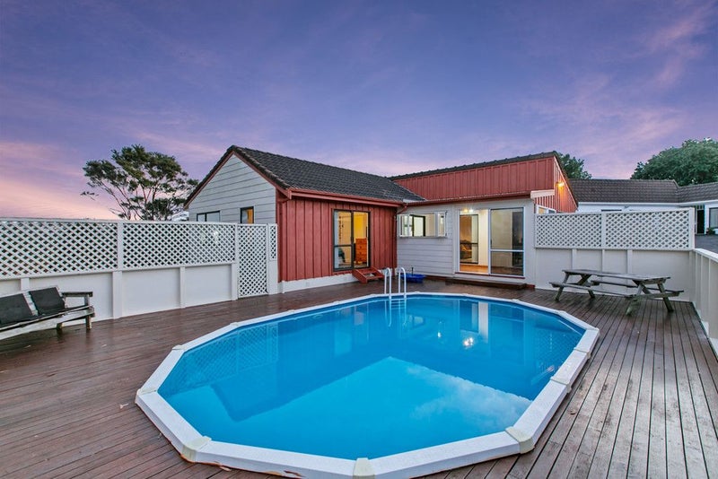 59 West Harbour Drive, West Harbour, Auckland - Carousel 1