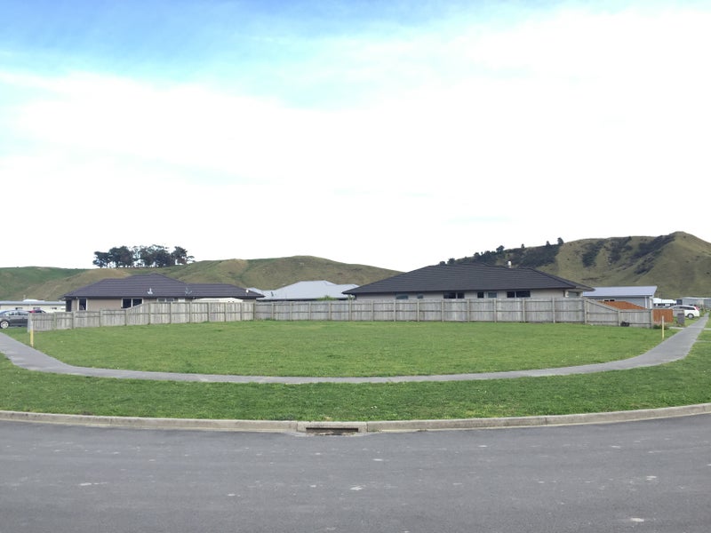 31 Hamilton Drive, Wainui, Gisborne - Carousel 2