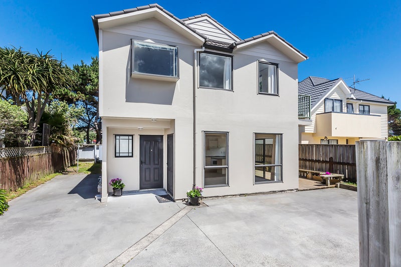 396A Broadway, Miramar, Wellington - Carousel 2