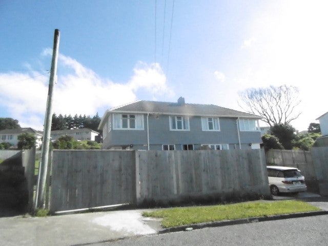 60 Leicester Street, Cannons Creek, Porirua - Carousel 1