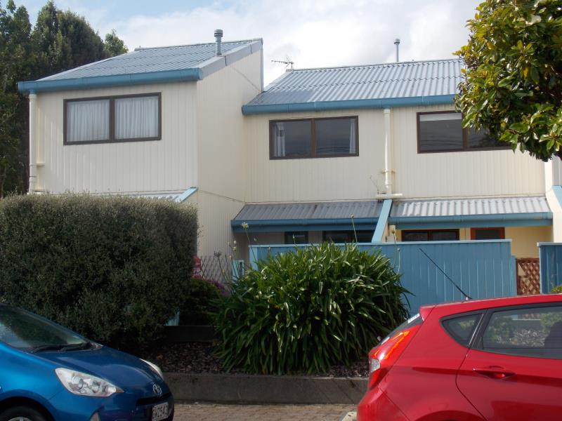 3 Valentine Street, Alicetown, Lower Hutt - Carousel 1