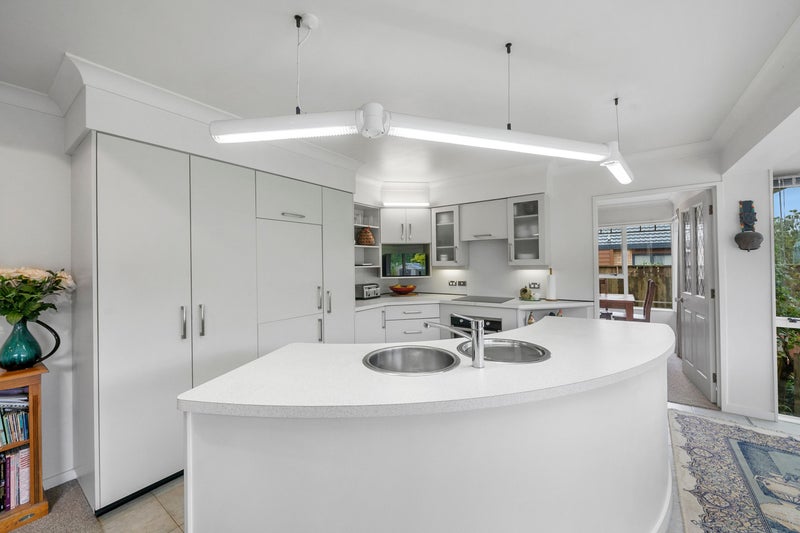 22 Mary Huse Grove, Manor Park, Lower Hutt - Carousel 2