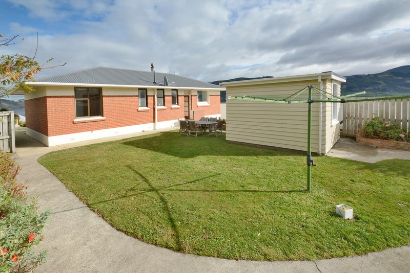 26 Bayne Terrace, Macandrew Bay, Dunedin - Carousel 2