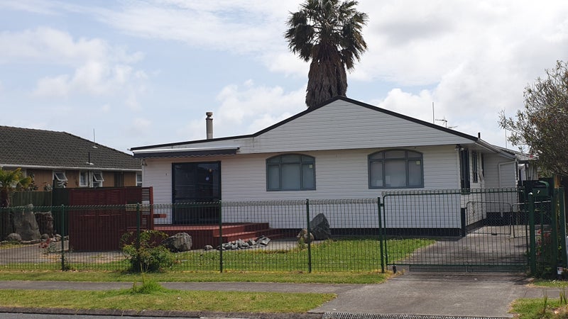 7 Wimpey Street, Mangere, Auckland - Carousel 1
