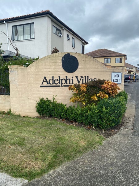 76 Huntington Drive, Huntington Park, Auckland - Carousel 1