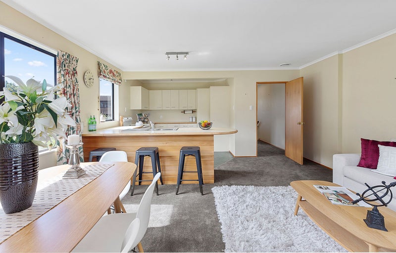 43A Satara Crescent, Khandallah, Wellington - Carousel 2