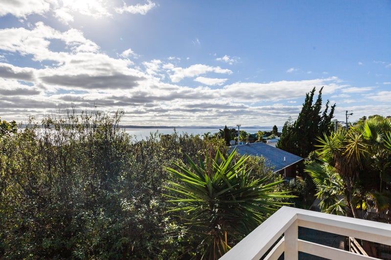 1297B Whangaparaoa Road, Army Bay, Whangaparaoa - Carousel 2
