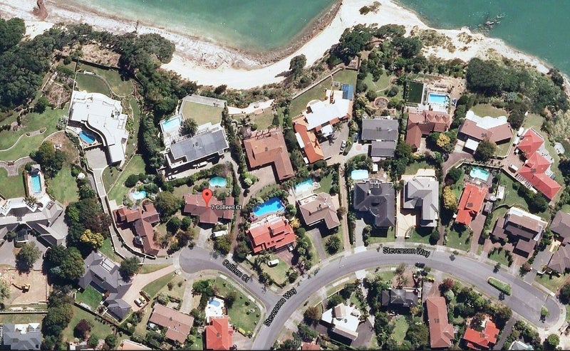 7 Colleen Court, Cockle Bay, Auckland - Carousel 1
