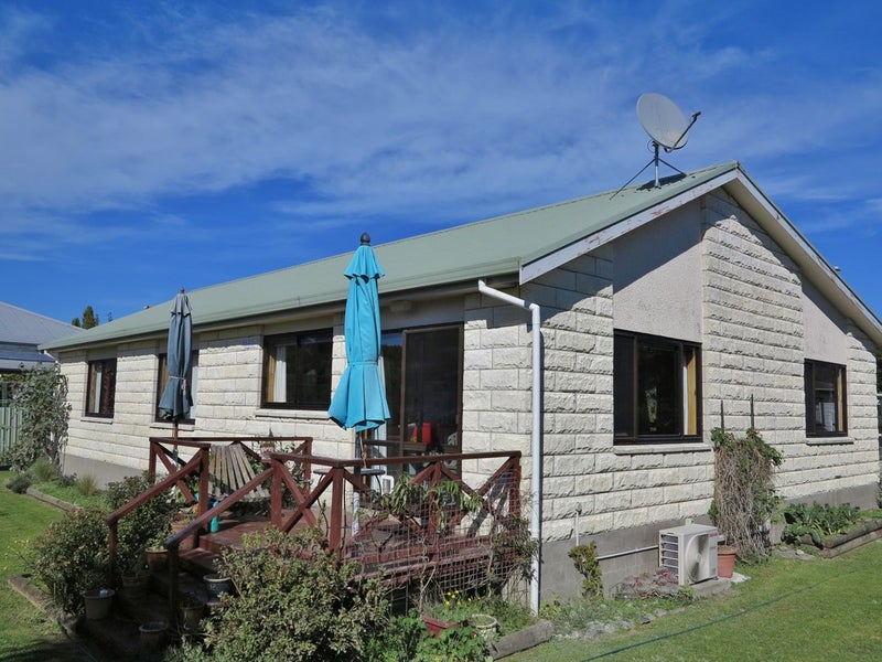 28 Feary Crescent, Takaka - Carousel 1