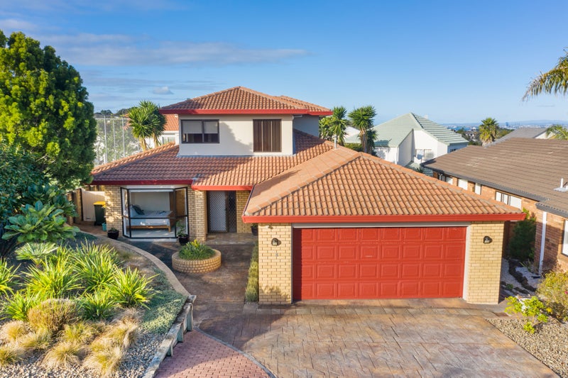 8 BALMAIN RD, Chatswood, Auckland  - Carousel 1