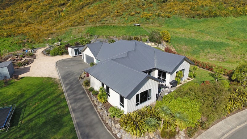 4 Woodford Lane, Stoke, Nelson - Carousel 1