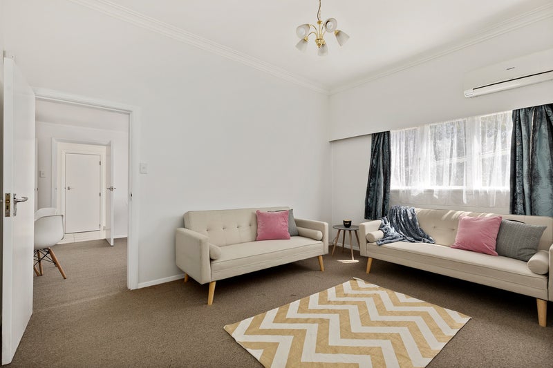 52 Awamutu Grove, Waiwhetu, Lower Hutt - Carousel 2