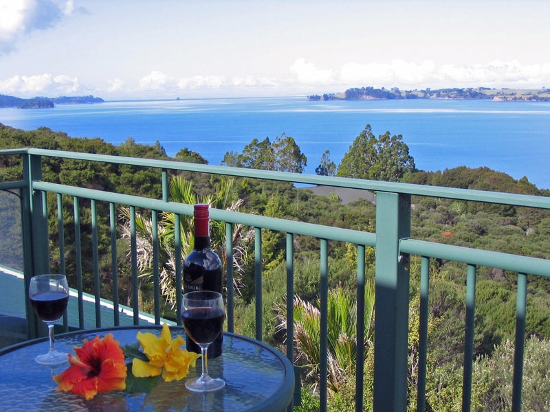 14 Puriri Place, Sandspit, Warkworth - Carousel 1