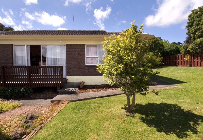 3/17 Ballater Place, Highland Park, Auckland - Carousel 2