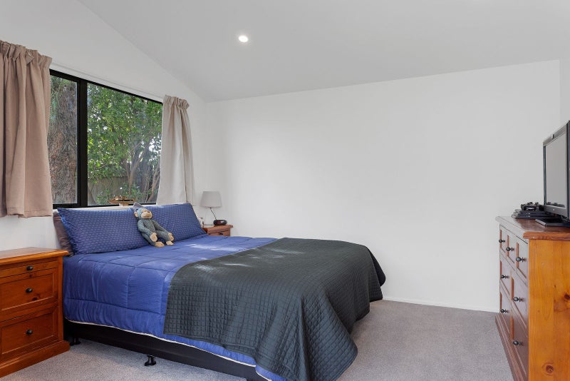 35 Tomrich Street, Aranui, Christchurch - Carousel 12