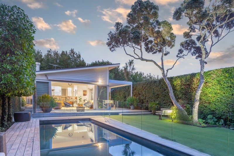 5 Browning Street, Grey Lynn, Auckland - Carousel 2