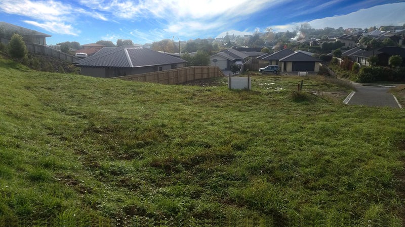 79A Washbourn Drive, Richmond, Richmond - Carousel 1