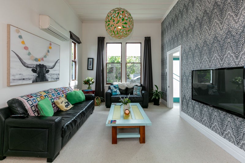 111 Nelson Crescent, Napier South, Napier - Carousel 1