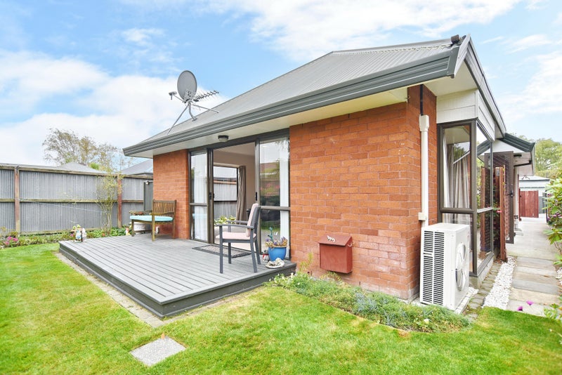 2/21 Norwood Street, Beckenham, Christchurch - Carousel 16