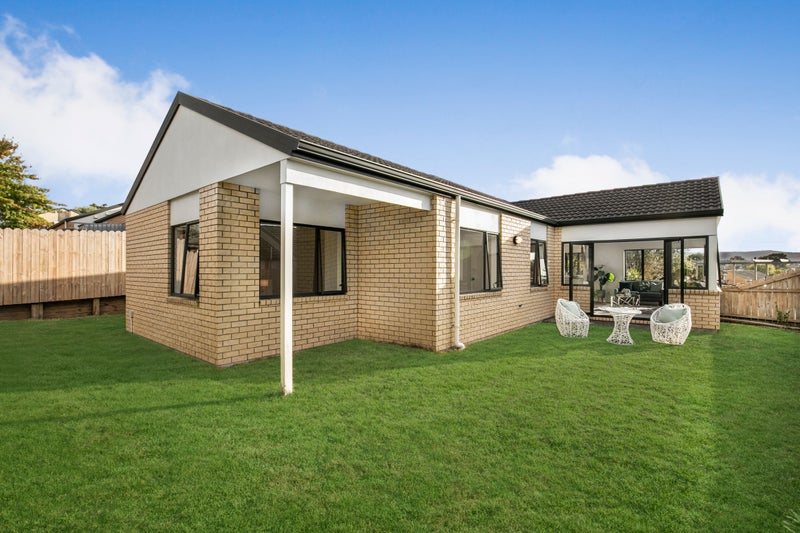 32 Blueridge Close, Sunnyvale, Auckland - Carousel 2