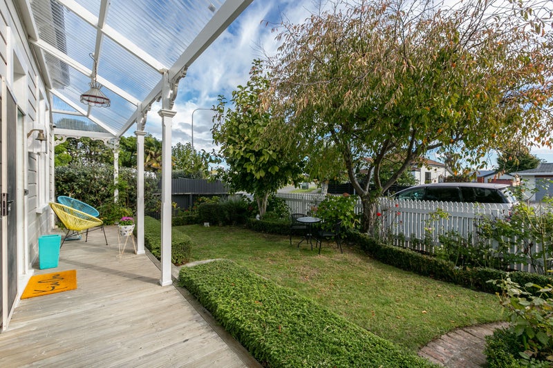 111 Nelson Crescent, Napier South, Napier - Carousel 21