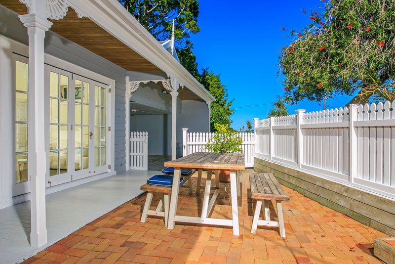 20A HUKA ROAD, Birkenhead, Auckland - Carousel 2