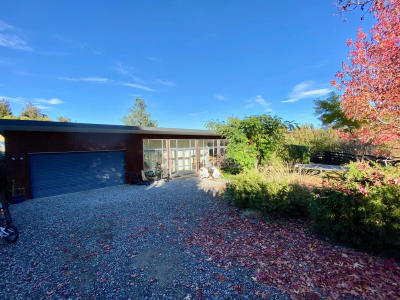 3 Drake Place, Lake Hāwea - Carousel 2