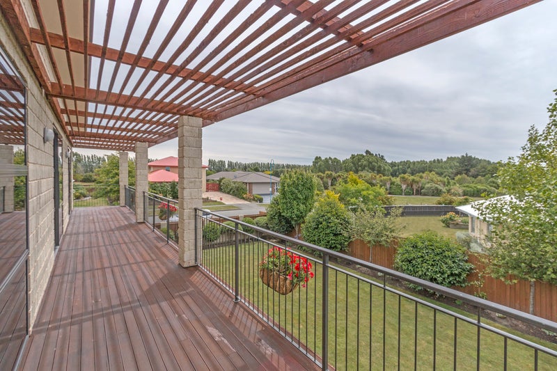 24 Willowview Drive, Redwood, Christchurch - Carousel 10