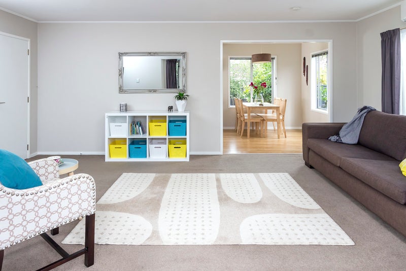 2/1 Tyndrum Place, Highland Park, Auckland - Carousel 2