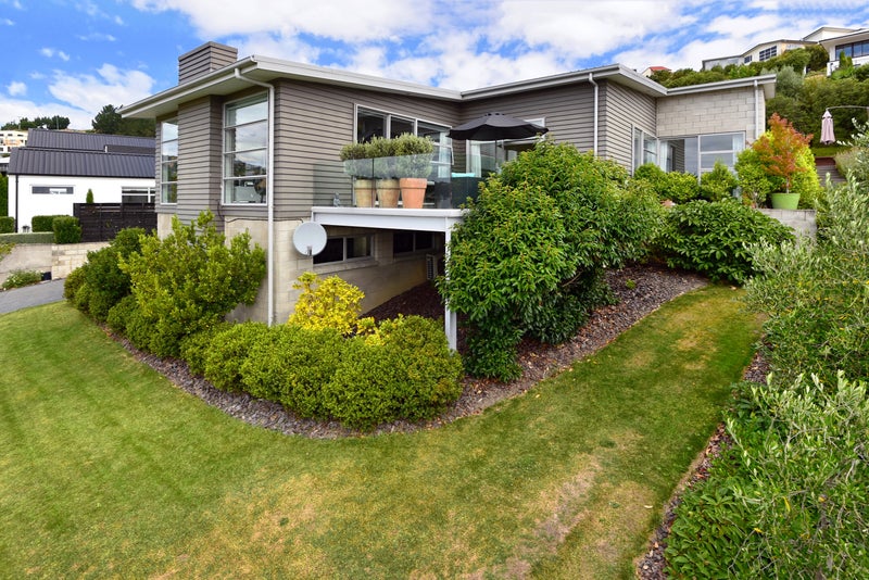 22 Pentonville Close, Westmorland, Christchurch - Carousel 1